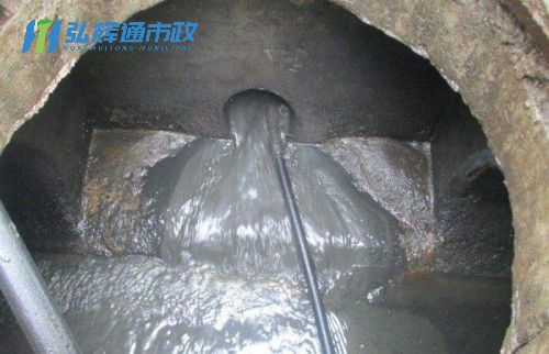 江阴临港管道清淤